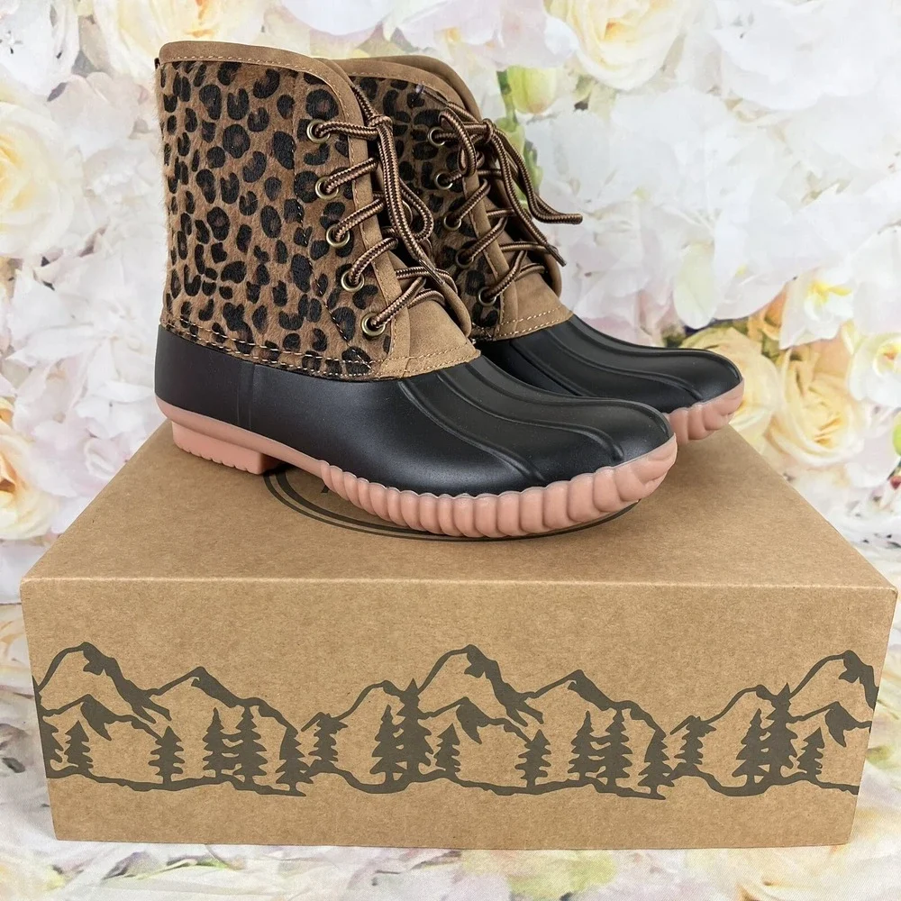 Marley Lilly Duck Boots Size 6 Womens Leopard Cheetah Faux Fur SSM Monogram NEW